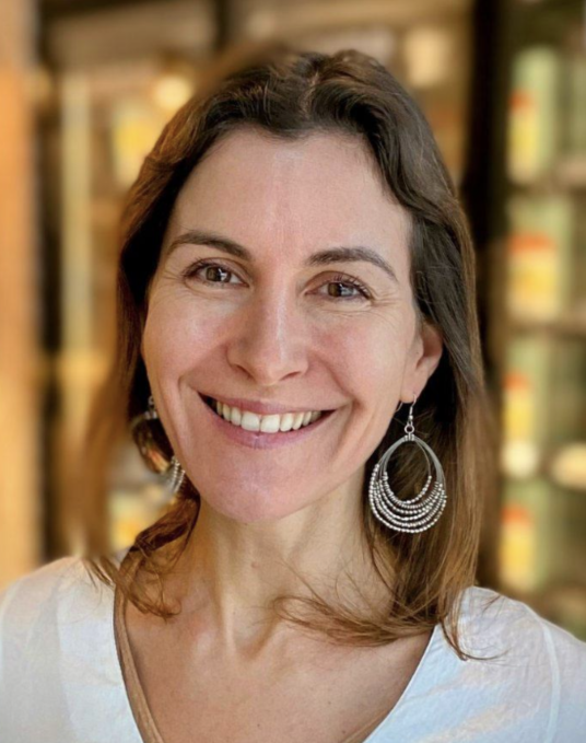 Leonor Casanova